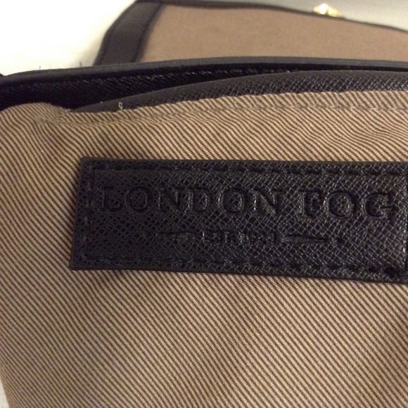 London Fog crossbody purse 9 1/2" X 7 1/2" - Picture 3 of 5